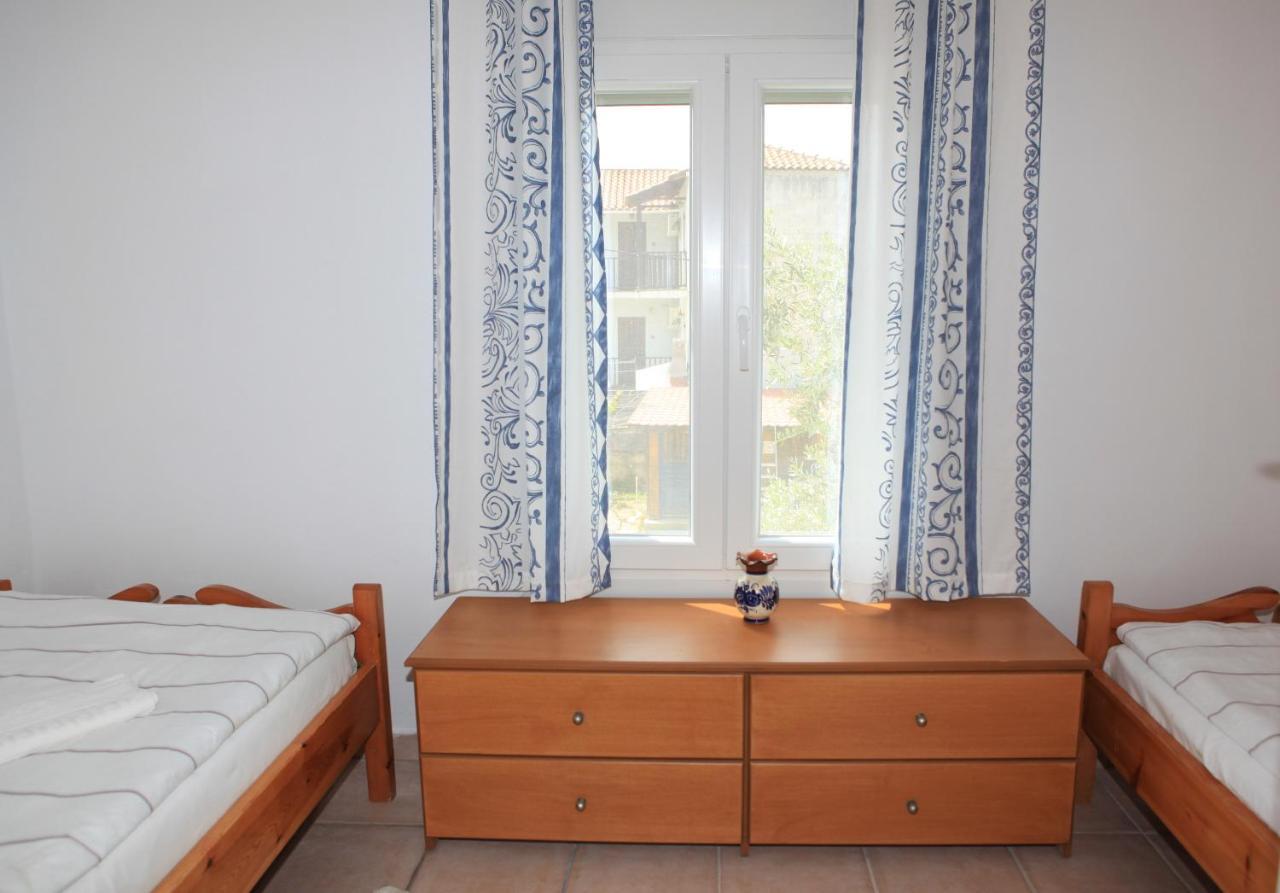 O Pyrgos Accommodations Panormos  Kültér fotó