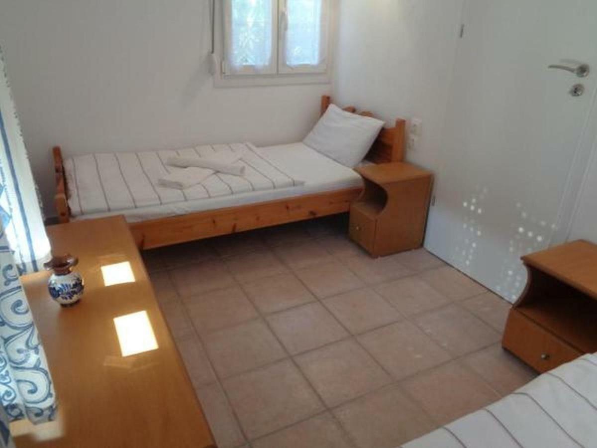 O Pyrgos Accommodations Panormos  Kültér fotó